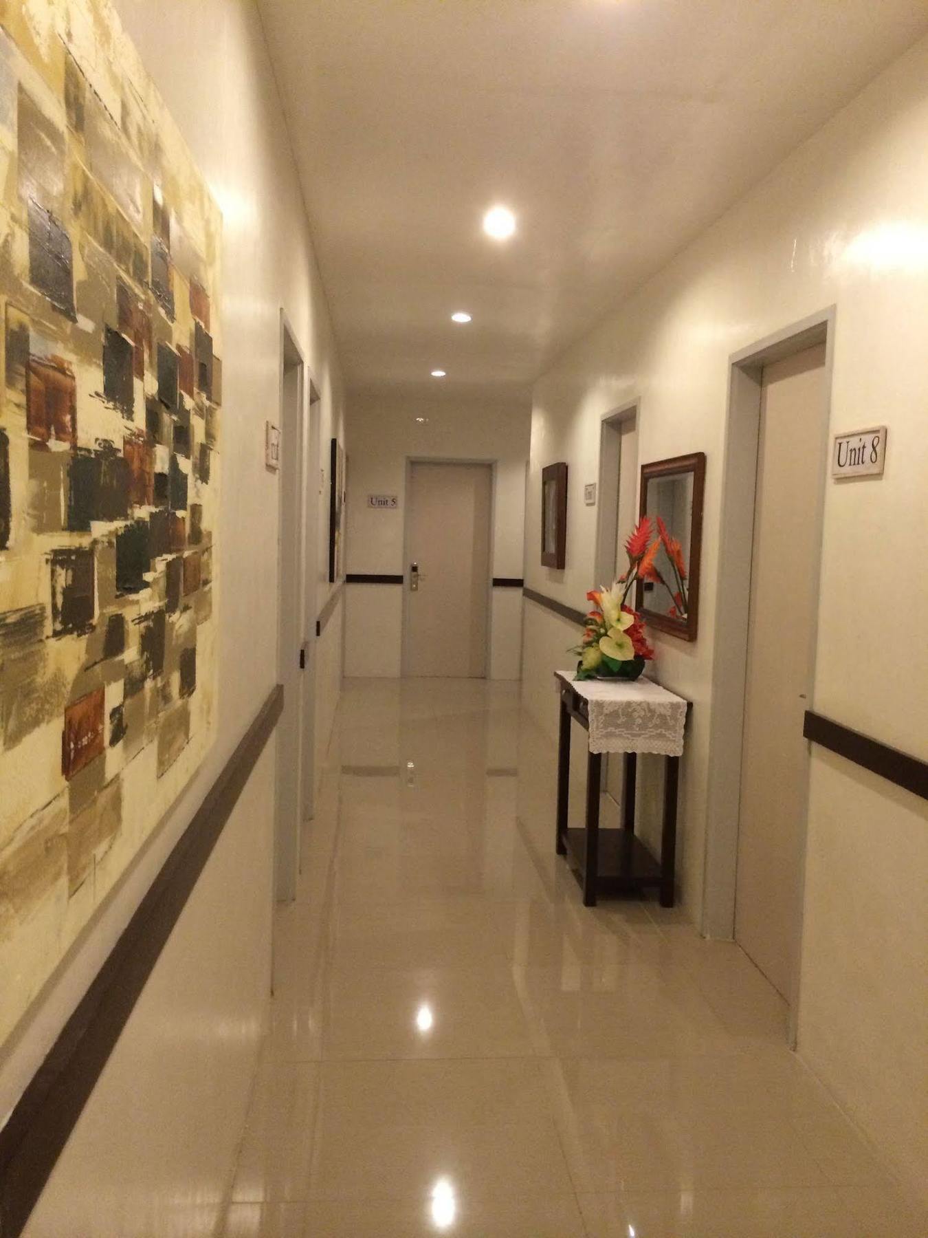 Urban Manor Hotel Roxas Exterior foto